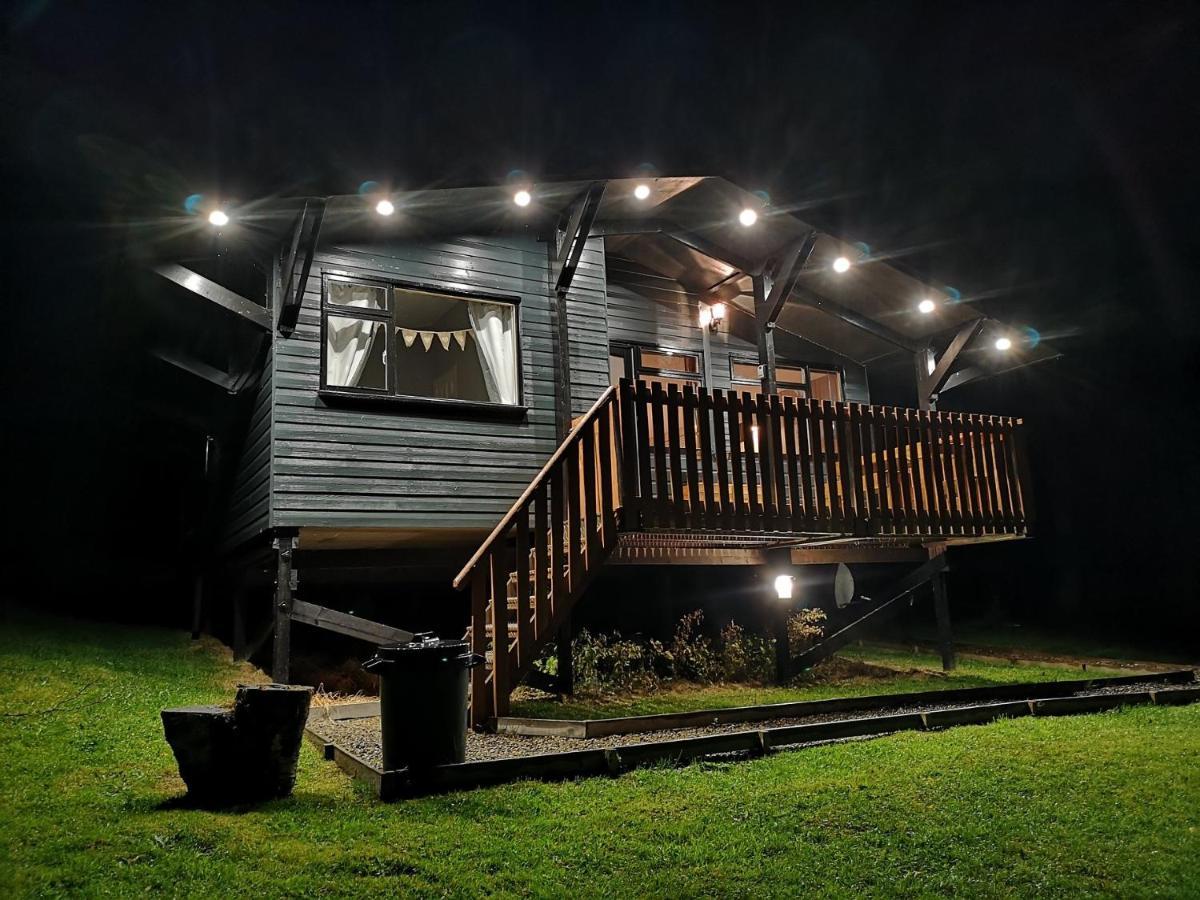 Ancarraig Lodges Drumnadrochit Buitenkant foto