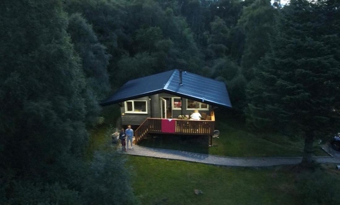 Ancarraig Lodges Drumnadrochit Buitenkant foto