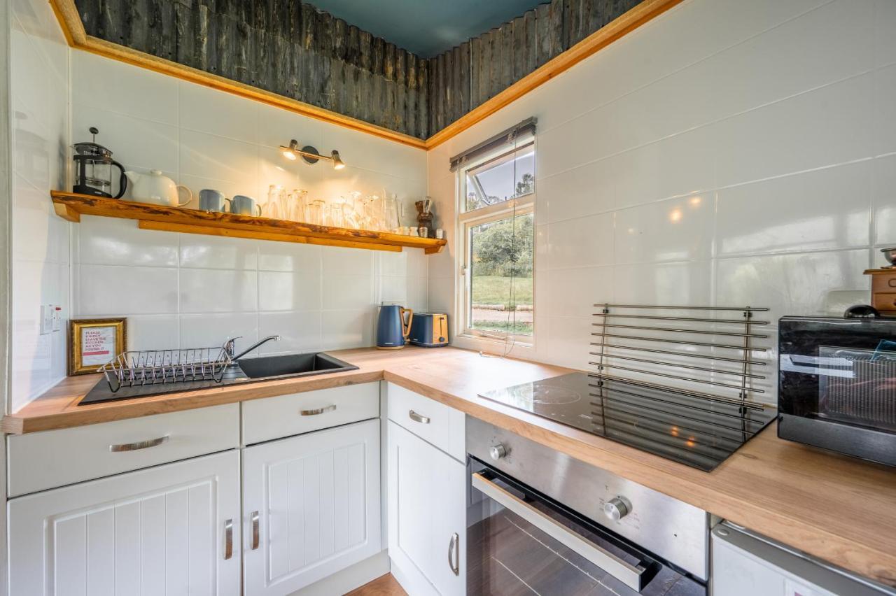 Ancarraig Lodges Drumnadrochit Buitenkant foto