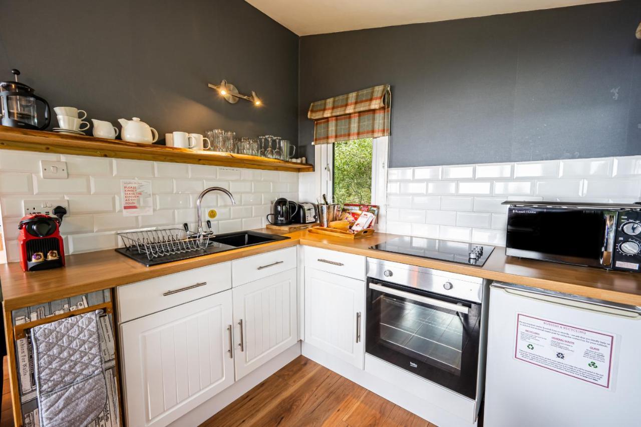 Ancarraig Lodges Drumnadrochit Buitenkant foto