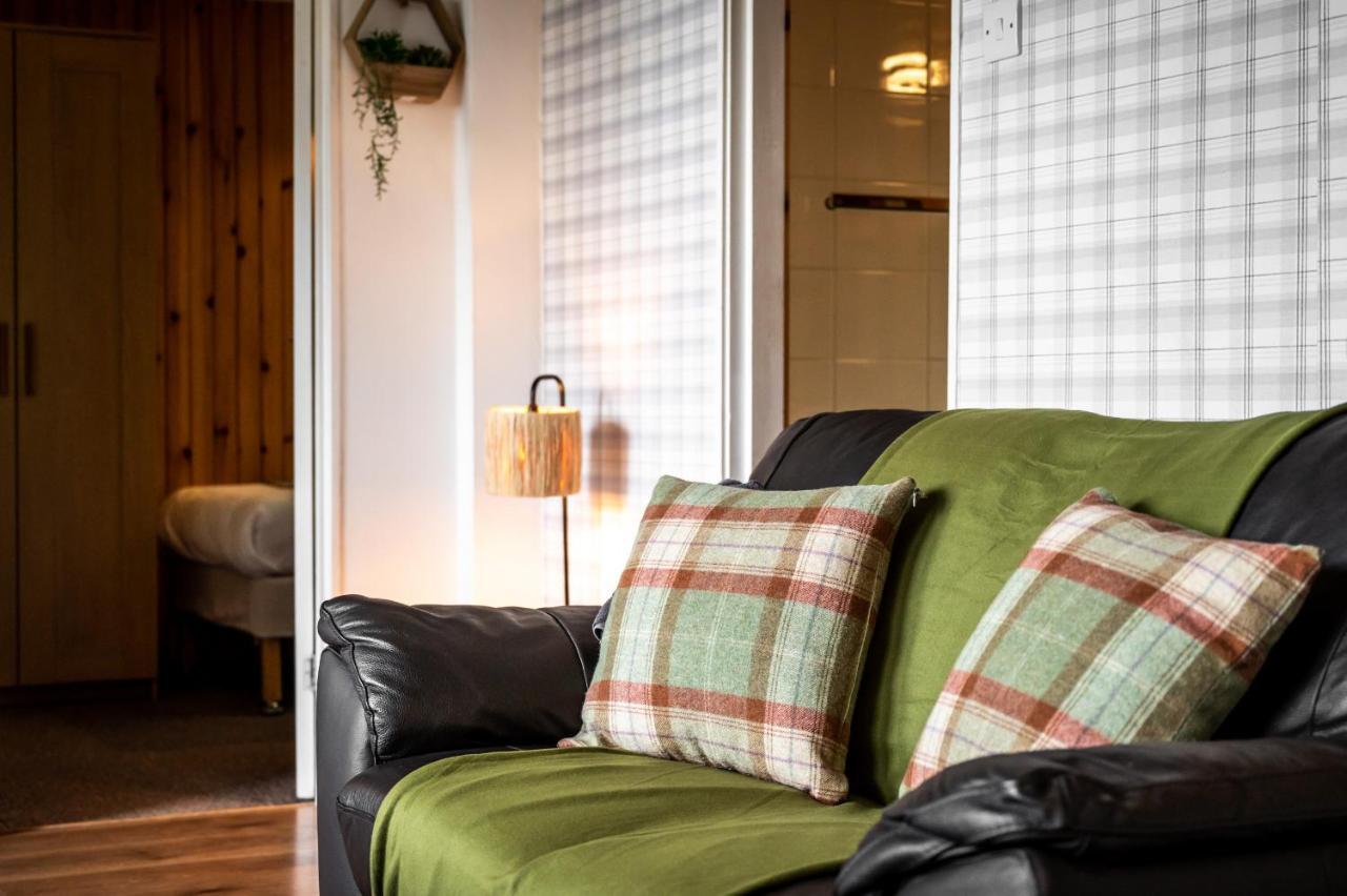 Ancarraig Lodges Drumnadrochit Buitenkant foto
