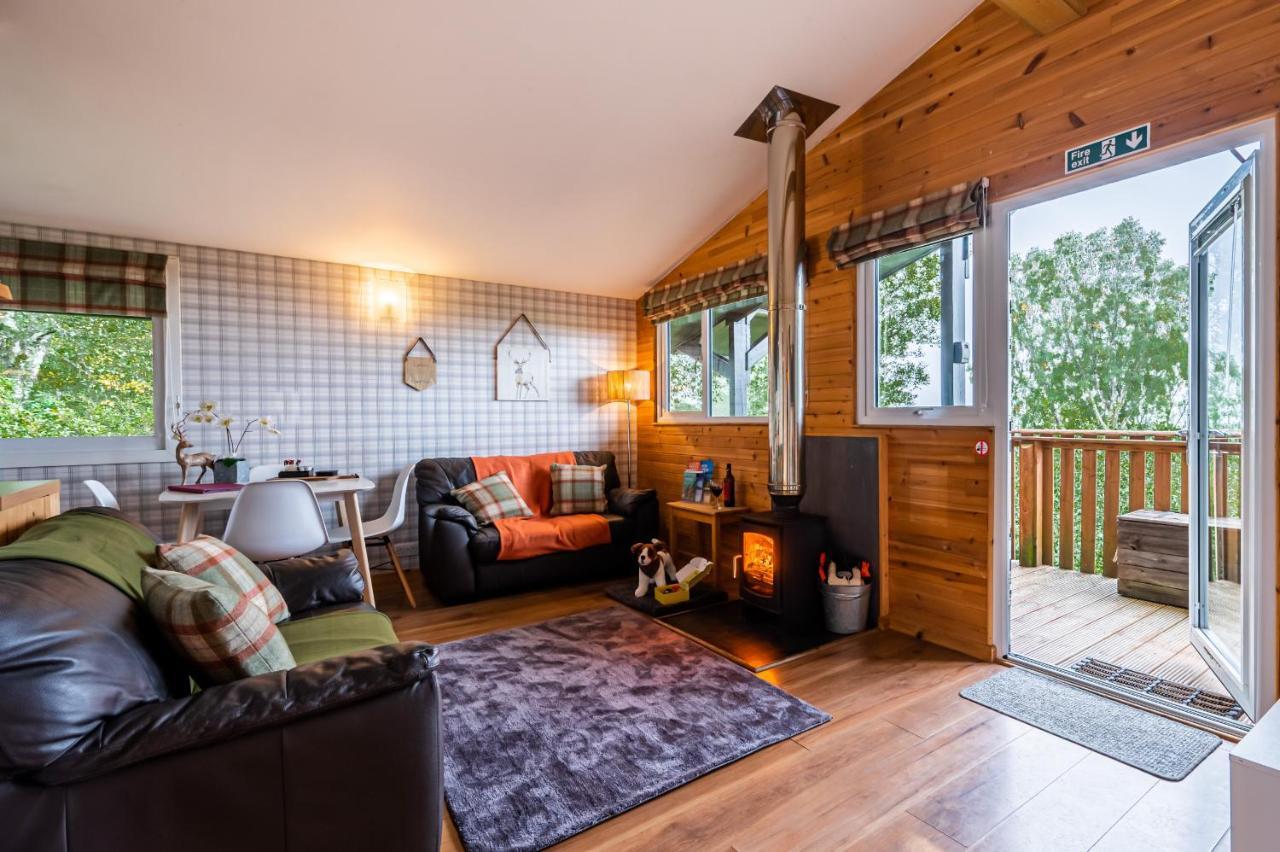 Ancarraig Lodges Drumnadrochit Buitenkant foto
